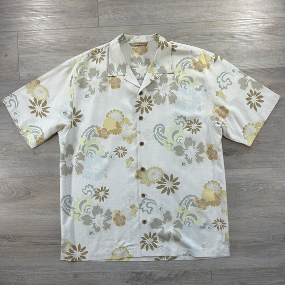 Tommy Bahama Other - Tommy Bahama Mens Large Cream 100% Silk Loop Collar Hawaiian Floral Button Up